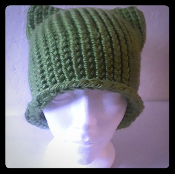 Handmade Accessories - Handmade ear beanie